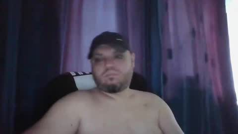Snapshot of glusgan chatting on 06-02-26, 06:15 Your boy online show from 06-02-26, 06:15