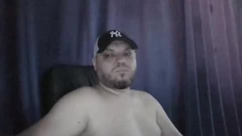 Snapshot of glusgan chatting on 06-10-26, 07:07 Your boy online show from 06-10-26, 07:07