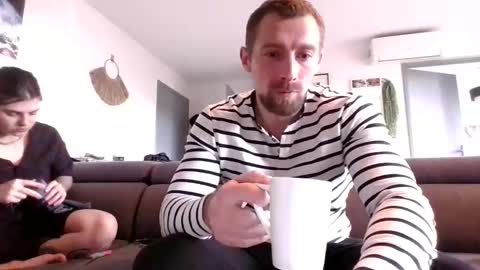 Snapshot of gnl_ chatting on 12-14-25, 11:48 gnl_ online show from 12-14-25, 11:48