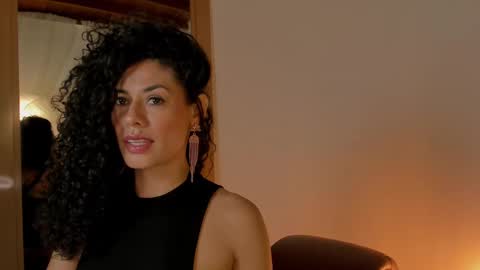 Elena online show from 03-07-25, 12:26