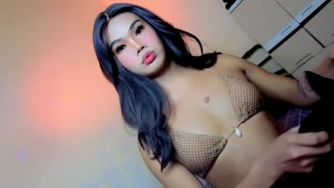 Snapshot of goddes_kella chatting on 07-26-26, 06:43 goddes_kella online show from 07-26-26, 06:43