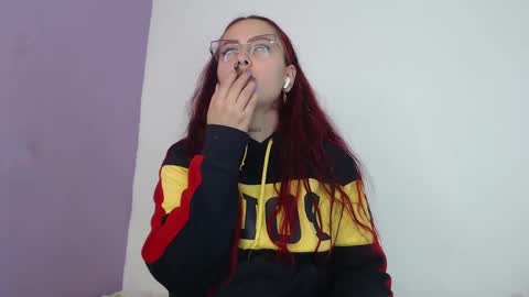 Snapshot of goddess_allison chatting on 01-21-25, 04:48 goddess_allison online show from 01-21-25, 04:48