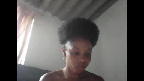 Snapshot of goddess_brenda chatting on 03-19-26, 05:06 BRENDA Hello love help me please Independent model online show from 03-19-26, 05:06