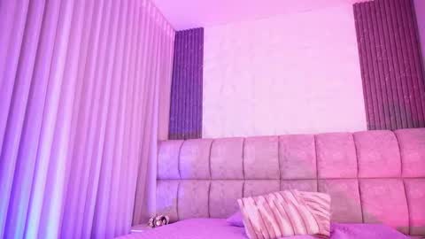 goddess_eli77 online show from 04-25-26, 03:09