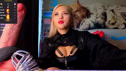 Mrs. Isabella online show from 04-23-26, 02:35