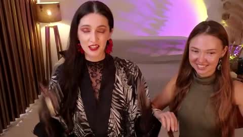   330 UTC2 girls   online show from 04-26-26, 04:32