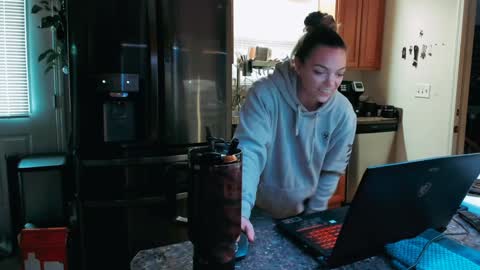 Patricia Mars           Goddess of Mars twitter thegoddessmindy online show from 01-07-25, 07:17