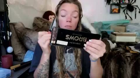 Patricia Mars           Goddess of Mars twitter thegoddessmindy online show from 10-14-25, 02:07