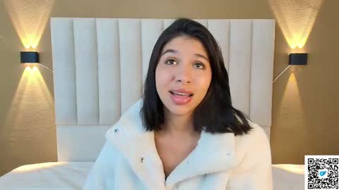 Snapshot of goddess_saori chatting on 11-18-25, 01:00 Saori online show from 11-18-25, 01:00