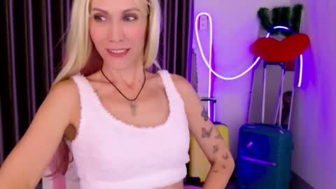 Katarina online show from 02-20-26, 02:28