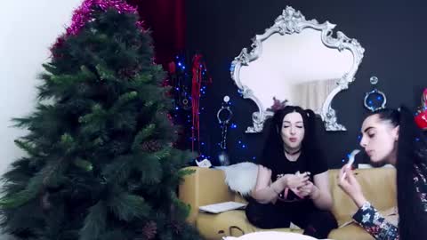 Snapshot of goddessgeorgia chatting on 12-14-24, 06:41 Goddess Georgia online show from 12-14-24, 06:41