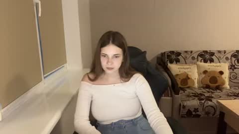 Snapshot of goddesskate_ chatting on 06-26-26, 06:56 Kate online show from 06-26-26, 06:56