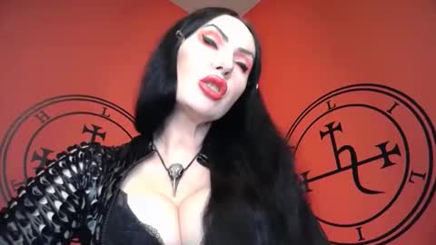 Snapshot of goddessmidnight chatting on 06-05-26, 01:12 GODDESS MIDNIGHT online show from 06-05-26, 01:12