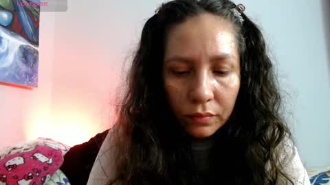  Naih Reyes online show from 10-21-25, 04:13