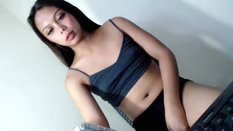 Snapshot of goddessofdesire_ chatting on 06-04-26, 01:39 MISS LOVELY online show from 06-04-26, 01:39
