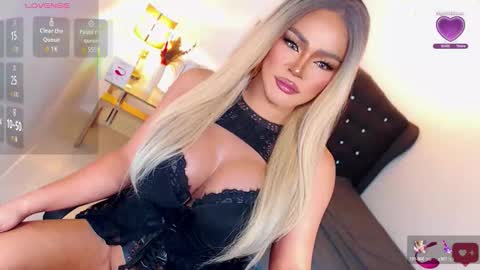 Snapshot of goddesss_hera chatting on 10-06-25, 12:46 Miss Anna online show from 10-06-25, 12:46