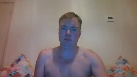 Snapshot of gogo12104 chatting on 11-03-25, 06:31 jme online show from 11-03-25, 06:31