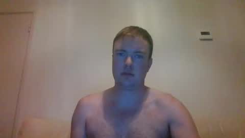 Snapshot of gogo12104 chatting on 11-18-25, 04:33 jme online show from 11-18-25, 04:33