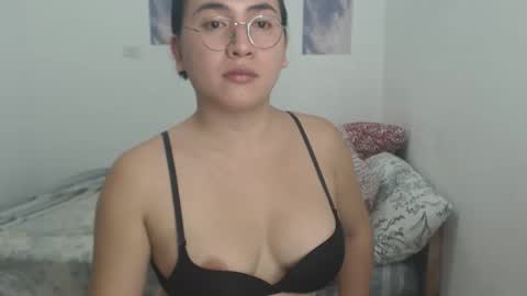 bella online show from 11-22-25, 01:21