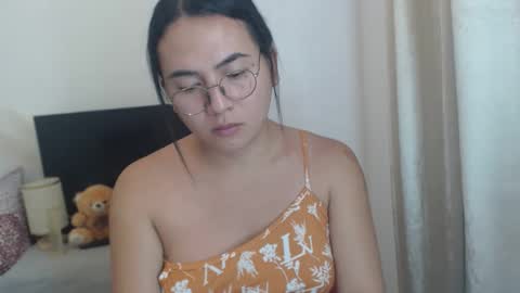 bella online show from 11-24-25, 04:18