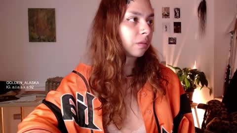 Snapshot of golden_alaska chatting on 02-27-25, 12:43 Alaska online show from 02-27-25, 12:43