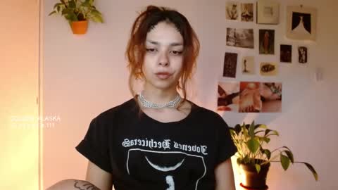 Snapshot of golden_alaska chatting on 10-30-25, 11:22 Alaska online show from 10-30-25, 11:22