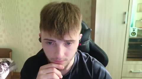 Golden boyyy21 online show from 03-30-26, 01:45