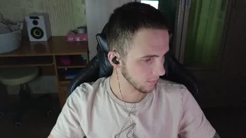 Golden boyyy21 online show from 06-09-26, 08:42