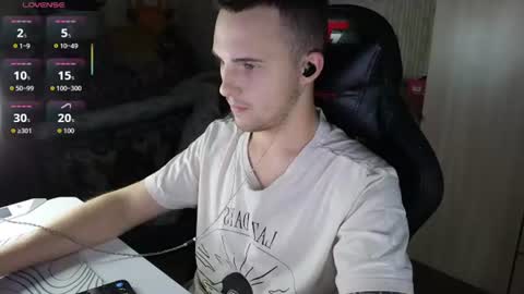 Golden boyyy21 online show from 07-12-26, 01:29