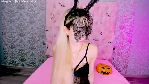 golden girl   online show from 10-27-25, 01:53