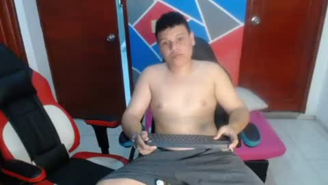 golden_latin online show from 06-10-26, 11:35