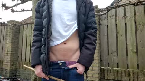 Snapshot of goldenelixxxir chatting on 01-29-25, 03:37 online show from 01-29-25, 03:37