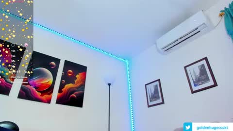 Snapshot of goldenhugecocktss chatting on 02-19-25, 05:38 May smith online show from 02-19-25, 05:38