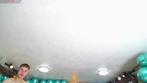 Snapshot of goldenjoi chatting on 01-31-25, 03:44 GOLDENJOI online show from 01-31-25, 03:44