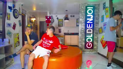 Snapshot of goldenjoi chatting on 03-03-25, 11:44 GOLDENJOI online show from 03-03-25, 11:44