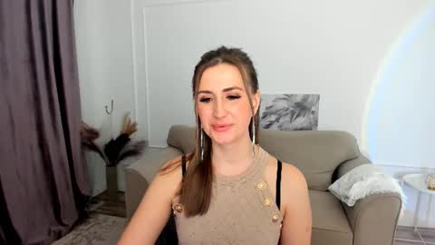 Olivia online show from 01-13-26, 04:07