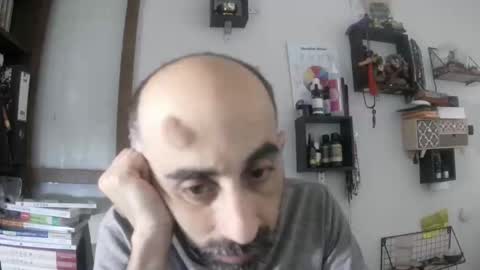 Snapshot of goldenmasculine chatting on 06-05-26, 12:11 goldenmasculine online show from 06-05-26, 12:11