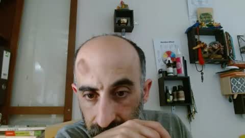 Snapshot of goldenmasculine chatting on 06-12-26, 10:47 goldenmasculine online show from 06-12-26, 10:47