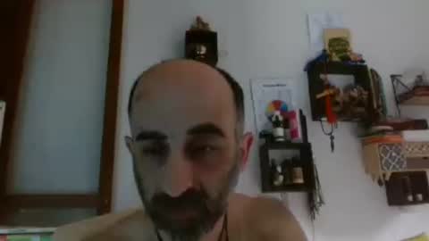 Snapshot of goldenmasculine chatting on 06-15-26, 05:26 goldenmasculine online show from 06-15-26, 05:26