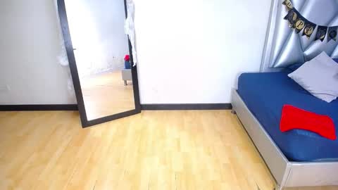 Snapshot of goldenn_ass1 chatting on 10-31-25, 03:40 goldenn_ass1 online show from 10-31-25, 03:40