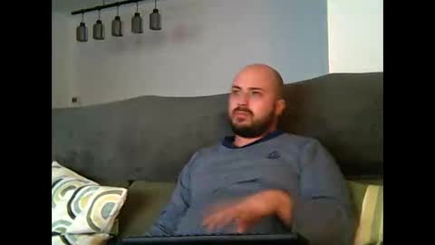 Snapshot of goldenspainboy chatting on 03-15-26, 07:31 goldenspainboy online show from 03-15-26, 07:31