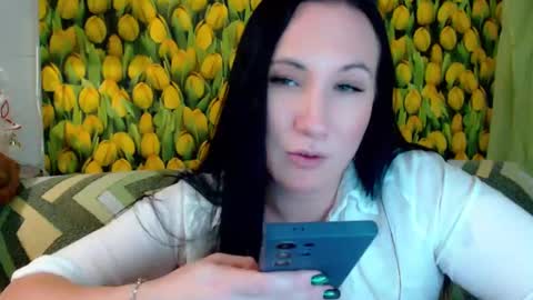 Snapshot of goldmoonn chatting on 01-25-25, 06:35 goldmoonn online show from 01-25-25, 06:35