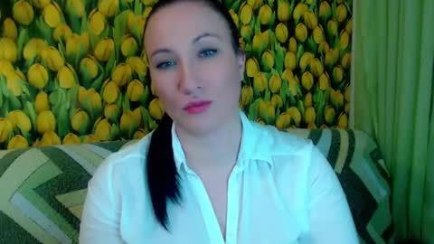 Snapshot of goldmoonn chatting on 02-20-25, 06:57 goldmoonn online show from 02-20-25, 06:57