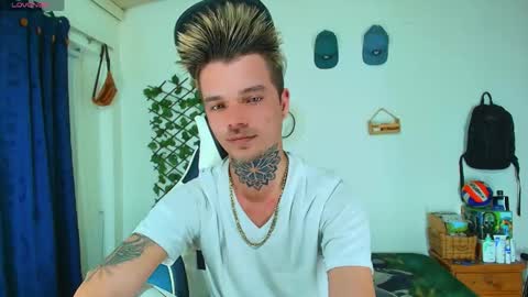 Snapshot of goldy_loyal99 chatting on 05-14-26, 09:32 Goldy Loyal93 online show from 05-14-26, 09:32