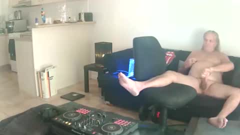 goldyguy011 online show from 06-01-26, 02:02