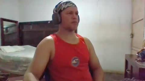 Snapshot of golons17 chatting on 01-11-26, 05:45 golons17 online show from 01-11-26, 05:45