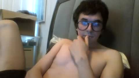 Snapshot of gonelie chatting on 06-25-26, 06:56 Oliver online show from 06-25-26, 06:56