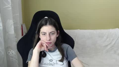 Elizabeth Effie online show from 02-26-26, 05:34