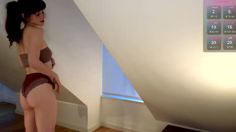 Gracie online show from 01-10-25, 02:34