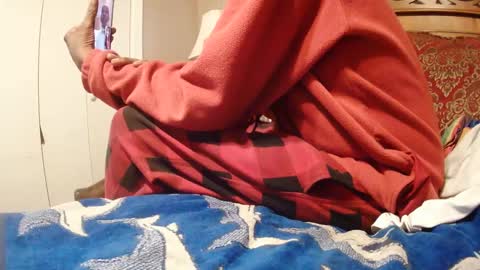 Snapshot of goodbootaye chatting on 01-19-25, 09:34 Juicy Booty online show from 01-19-25, 09:34